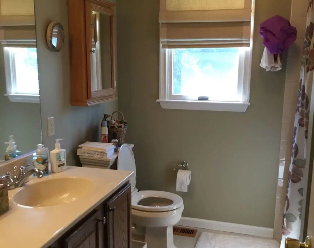 Phil's Childhood Bathroom