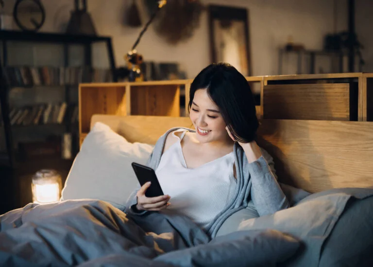woman texting good night