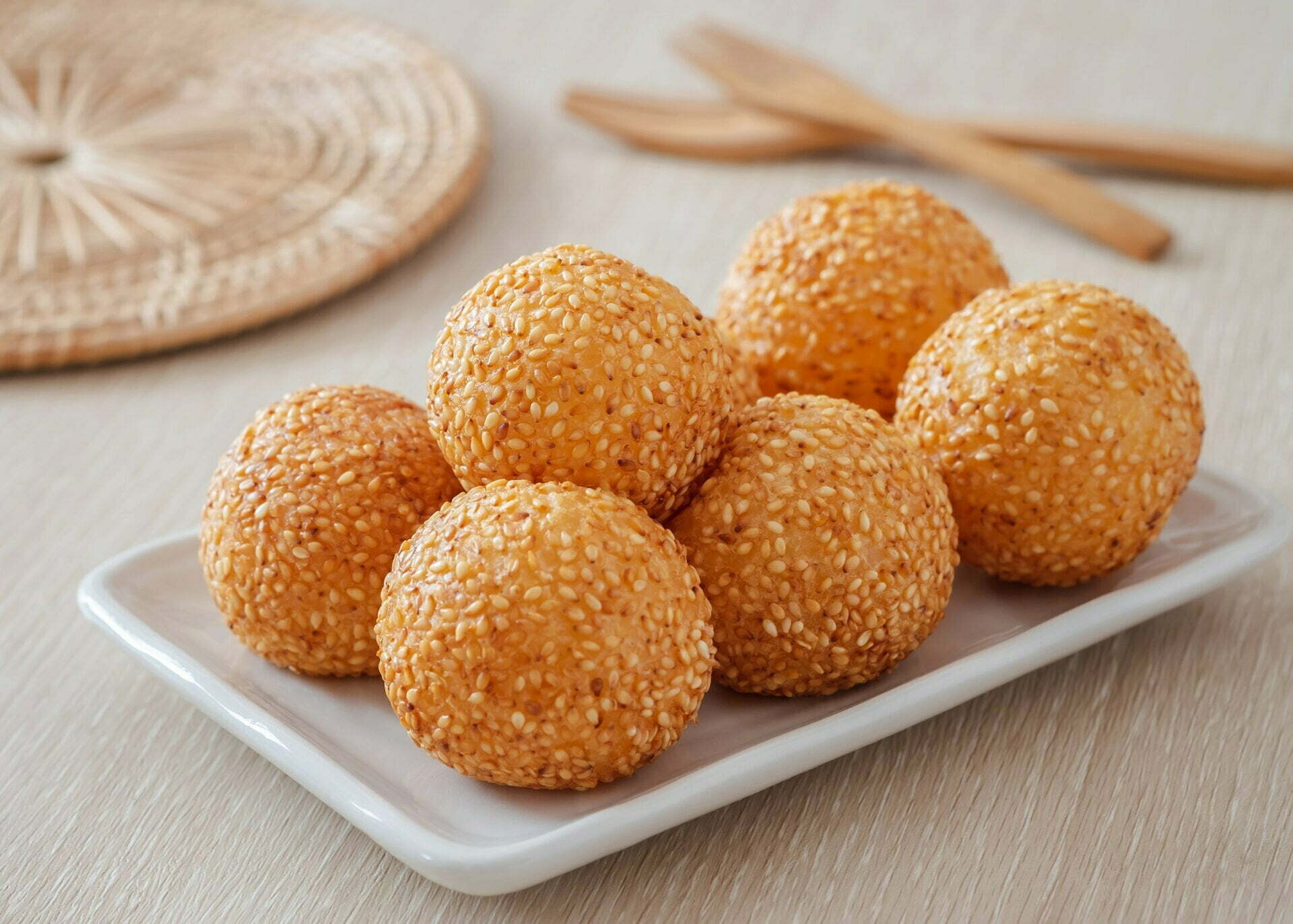 hainanese sesame balls