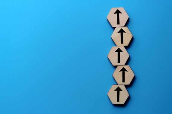 chain-blocks-unidirectional-arrows